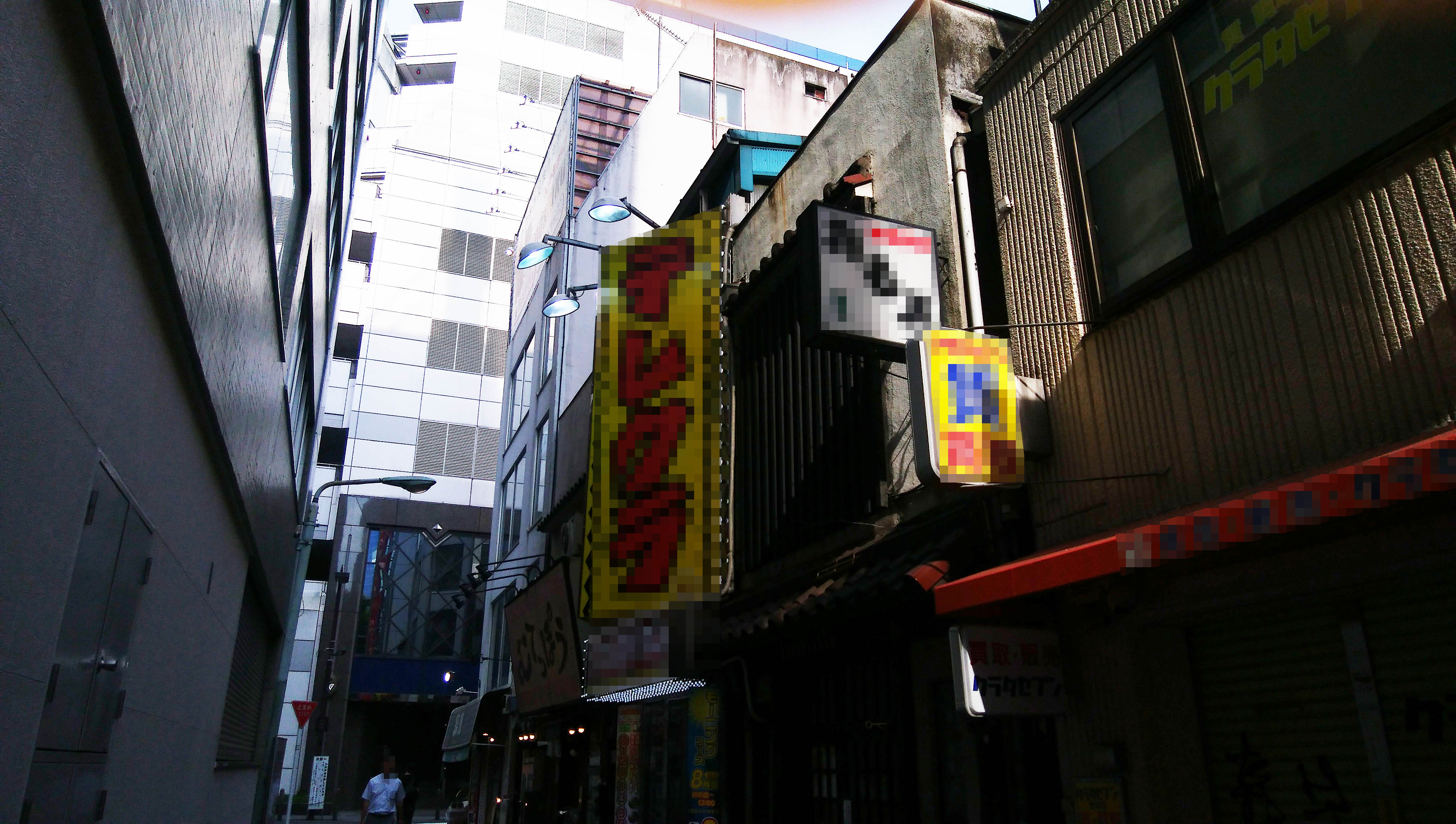 テレクラ熟女 出会い系といえばネットがあたりまえの時代、今どきテレクラの店とか行ってる奴いるの？ ってか、電話してくる女って本当にいるの？  ショボい結果を予感しつつもそれはそれで面白ニュースになるかもと、ほとんど期待せずにテレクラ潜入取材してみた結果、まったく予想外の ...